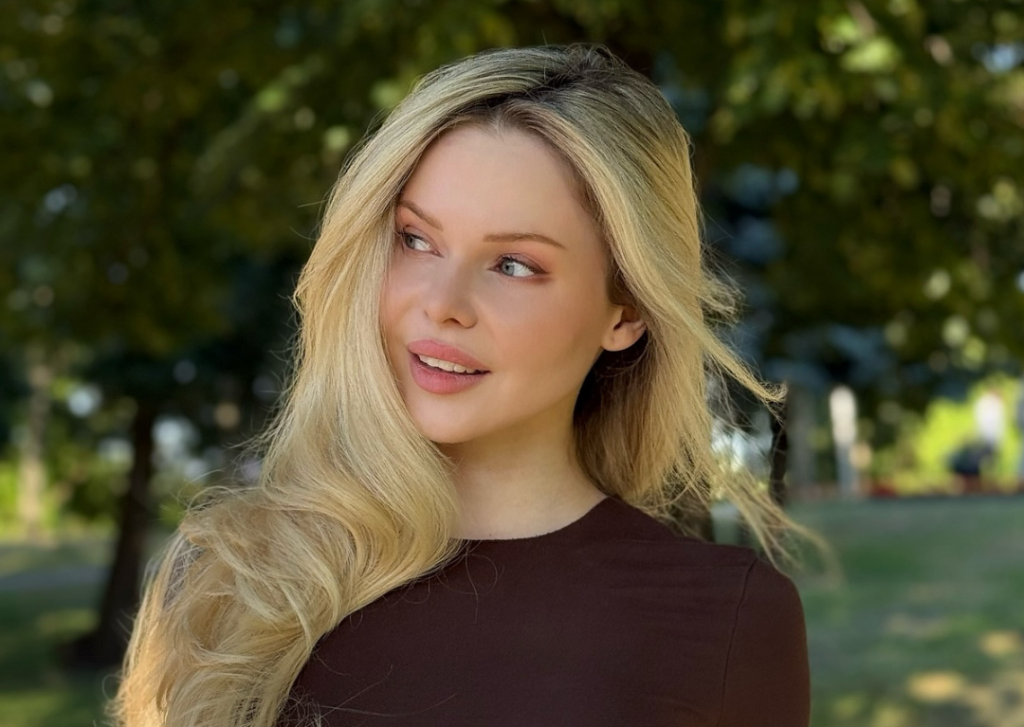 Women Dating
