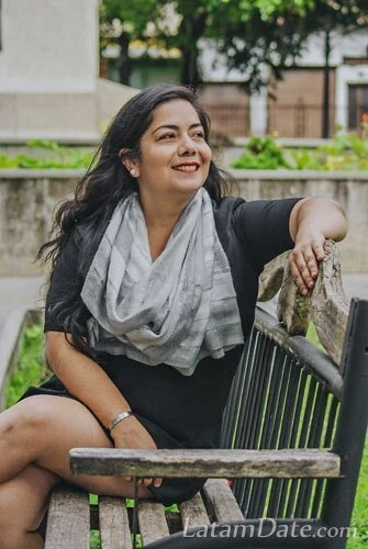 Valen Profile image 2