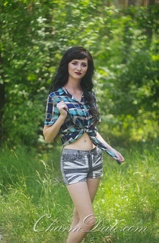 Kristina Profile image 4